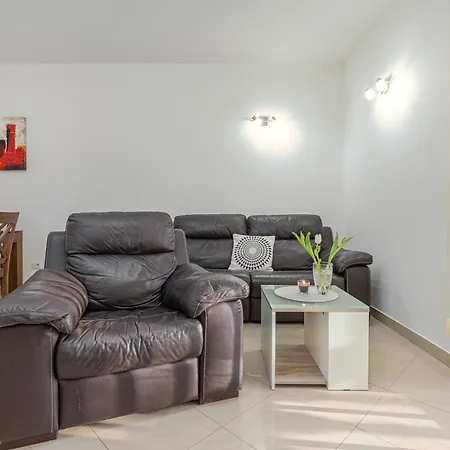 Koraca B4 *