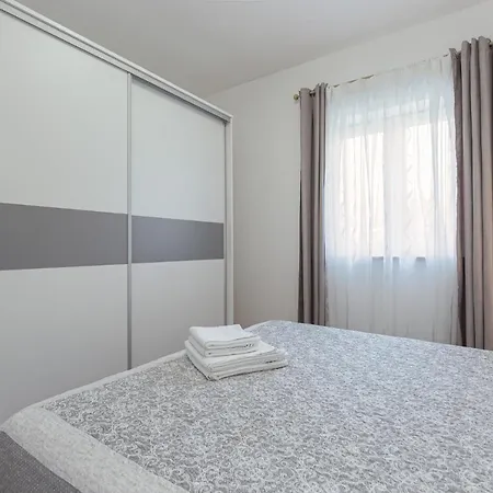 Appartement Koraca B4