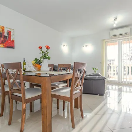Koraca B4 Appartement Kirmenjak
